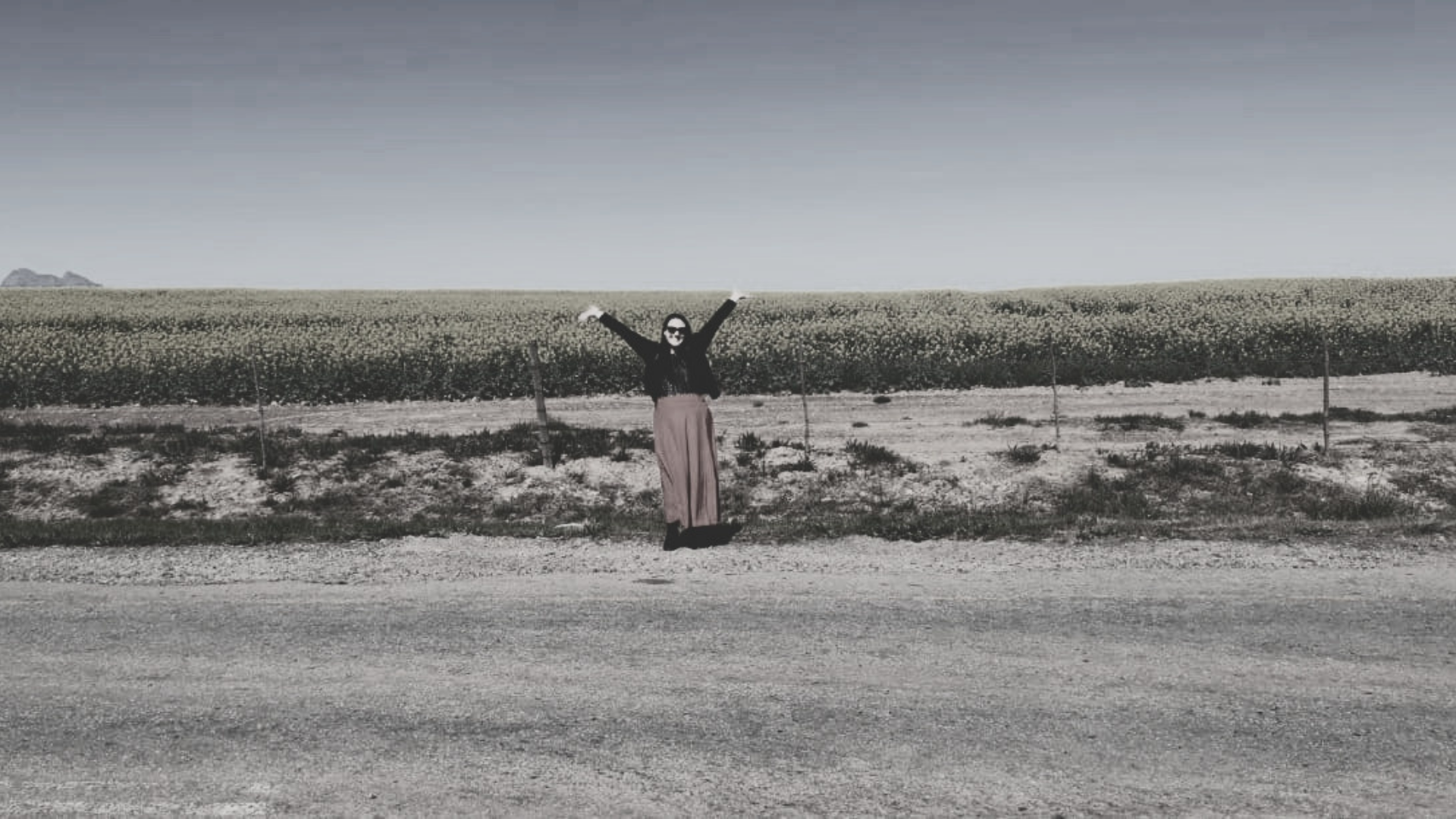 Simoné, out in the field